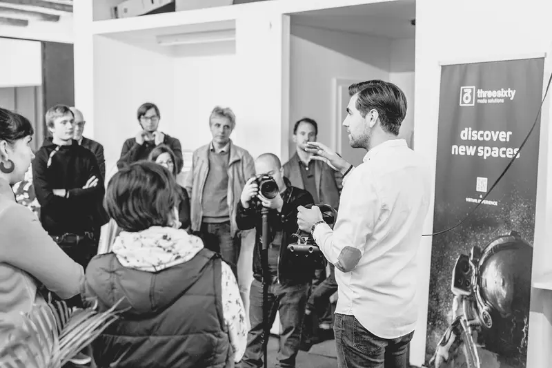 vr in der holzindustrie — von messehallen bis webinar